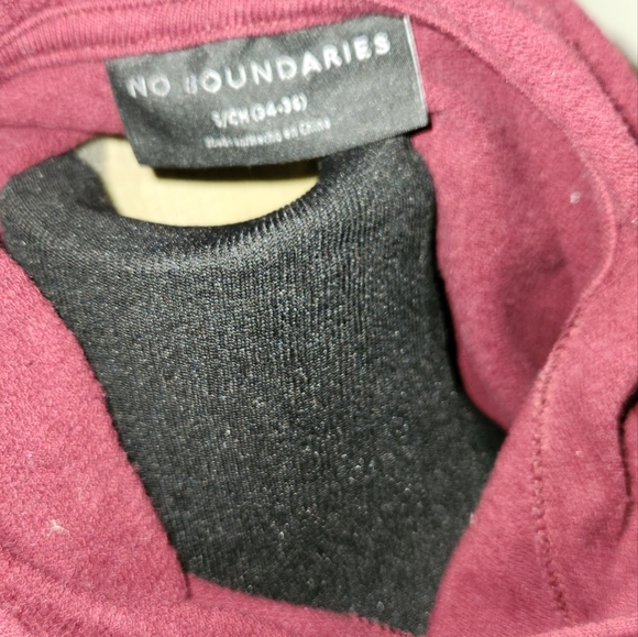 NO BOUNDARIES HOODIE !! 🌞 FINAL OFFER - Picture 3 of 8